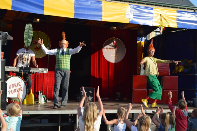 Optredens op de markt van Wenduine voor de jeugd